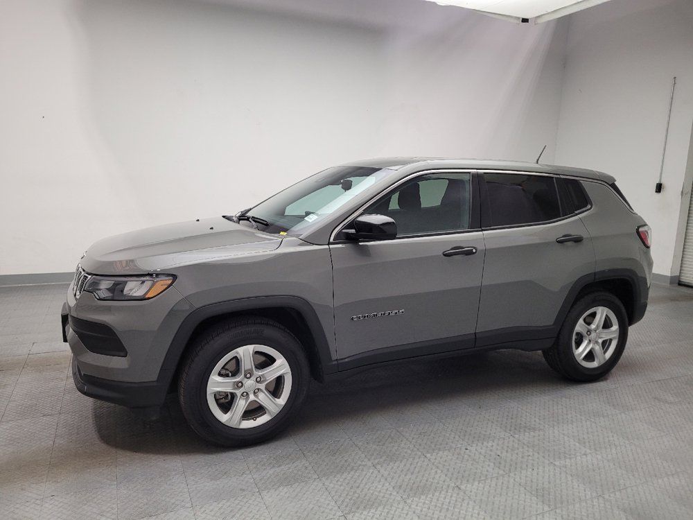Used 2024 Jeep Compass Sport AWD/4WD image 2