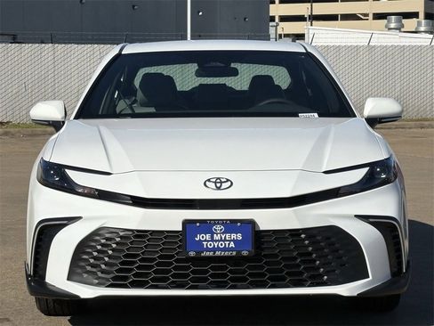 Certified 2026 Toyota Camry SE image 3