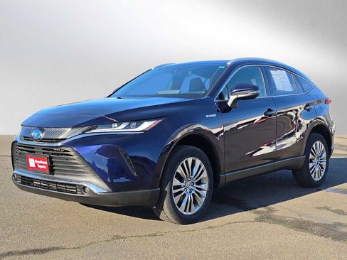 Used 2021 Toyota Venza XLE w/ Softex Package image 7