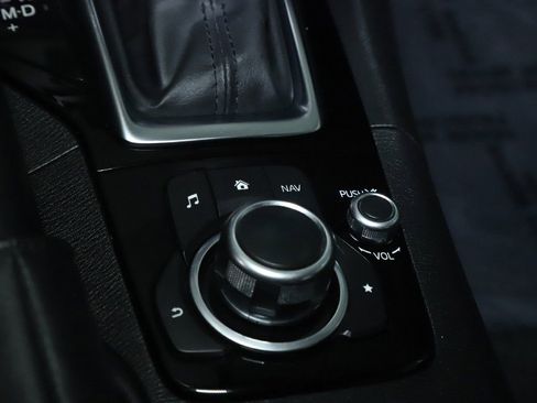 Used 2016 MAZDA MAZDA3 i Sport FWD image 28