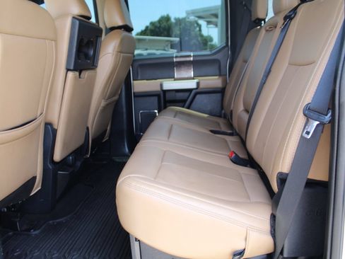 Used 2022 Ford F350 Lariat w/ Lariat Ultimate Package AWD/4WD image 9