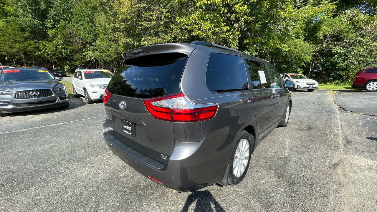 Used 2017 Toyota Sienna XLE Premium w/ Protection Package AWD/4WD image 8
