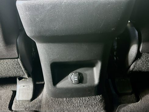 Used 2025 Kia Telluride S image 29