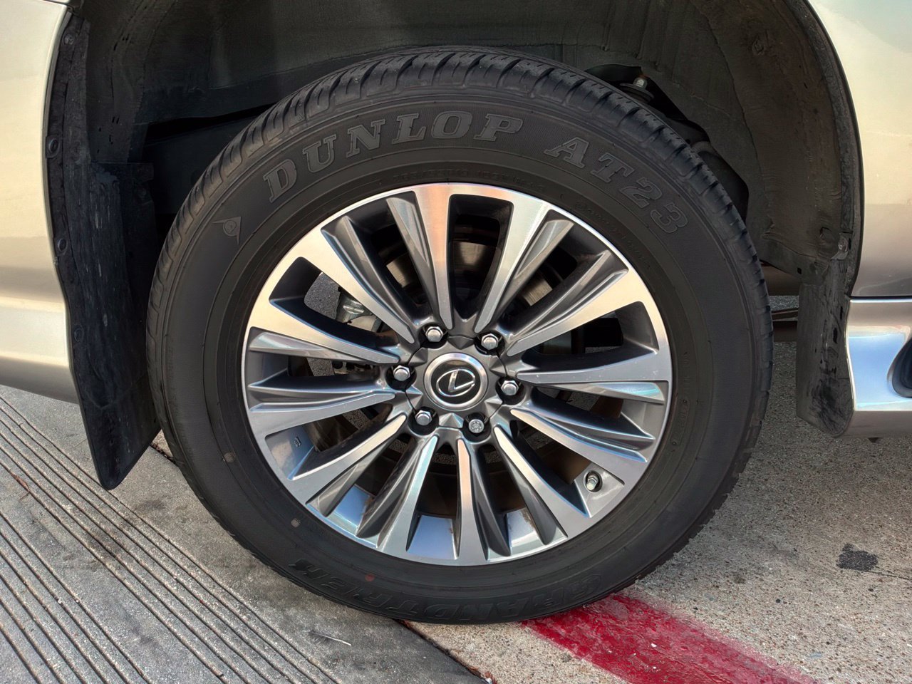 Used 2022 Lexus GX 460 Luxury w/ Off Road Package AWD/4WD image 9