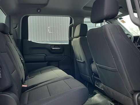 Used 2024 Chevrolet Silverado 1500 W/T w/ Z71 Off-Road Package image 11