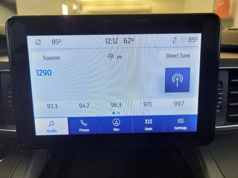 Used 2022 Ford Explorer XLT w/ Equipment Group 202A image 25