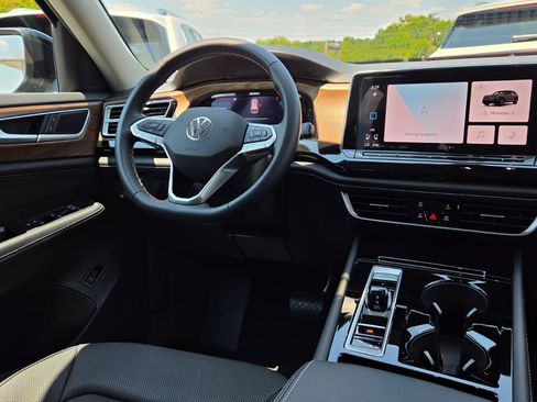 Used 2026 Volkswagen Atlas SE FWD image 65
