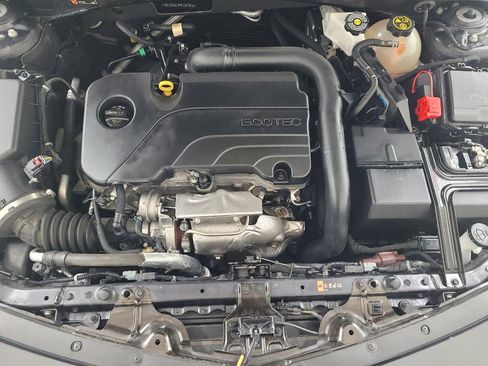 Used 2023 Chevrolet Malibu LT FWD image 30