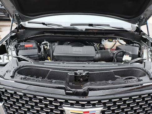 Used 2024 Cadillac Escalade Premium Luxury image 60