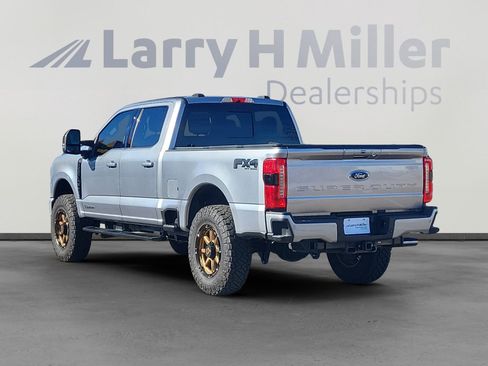 Used 2024 Ford F250 Lariat w/ Lariat Ultimate Package image 3