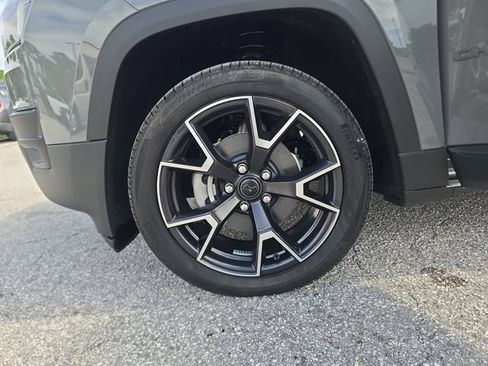 New 2026 Jeep Cherokee Limited AWD/4WD image 27