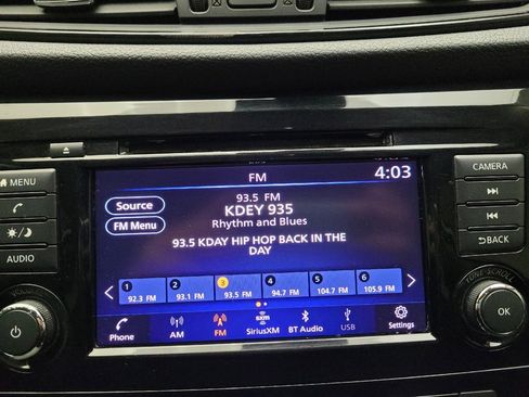 Used 2019 Nissan Rogue SV FWD image 25