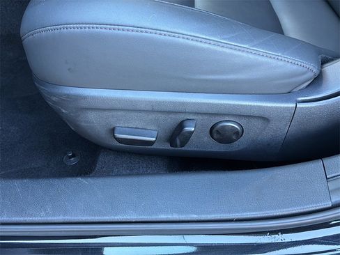 Used 2025 MAZDA MAZDA3 s image 14