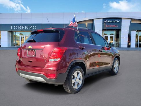 Used 2017 Chevrolet Trax LT FWD image 5