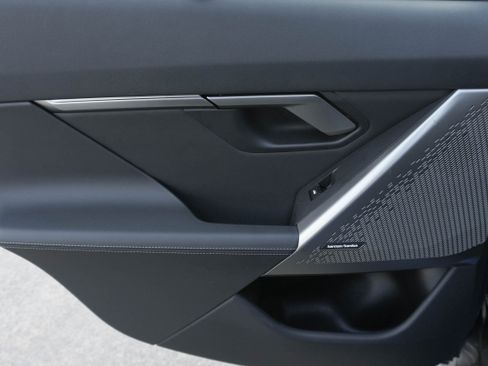 Used 2025 BMW 530i image 31