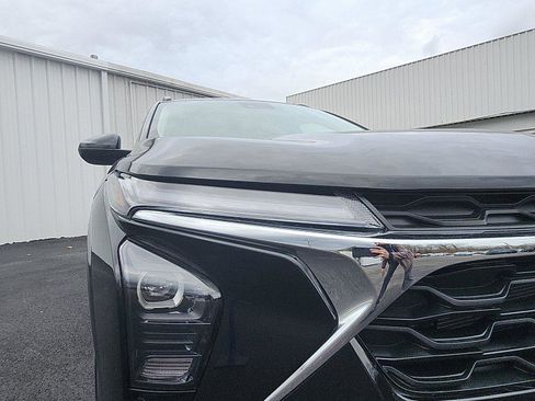 New 2026 Chevrolet Trax LT w/ Driver Confidence Package image 12