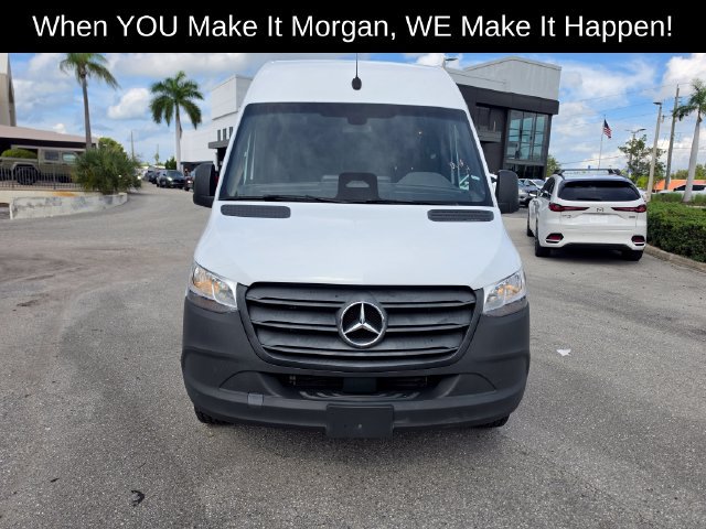 Used 2025 Mercedes-Benz Sprinter 2500 image 3