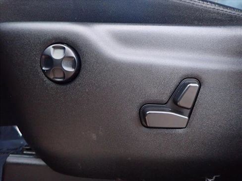 Used 2021 Jeep Grand Cherokee Limited image 13