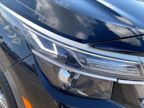 Certified 2021 Kia Seltos S FWD image 29