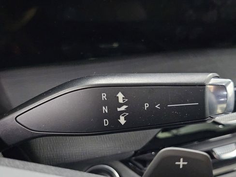 Used 2025 Buick Enclave Preferred image 33