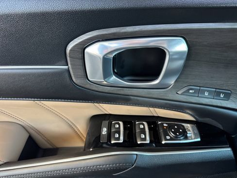 New 2026 Kia Sorento SX Prestige w/ Olive Brown Leather Package image 10