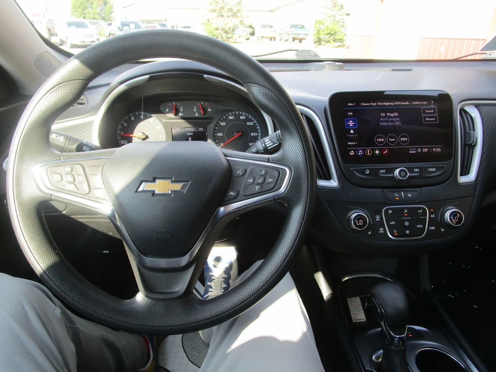 Used 2024 Chevrolet Malibu LT FWD image 26