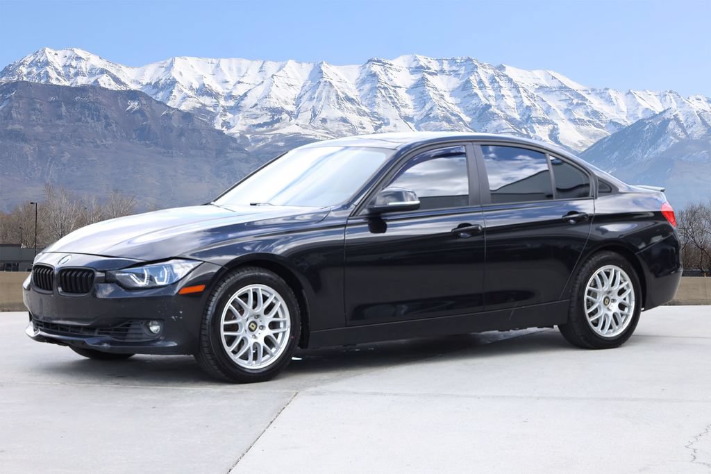 Used 2015 BMW 328i Sedan RWD image 2