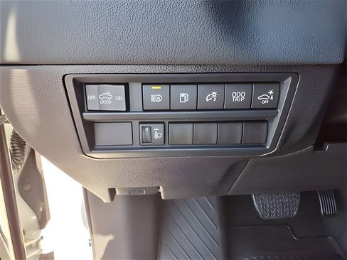 New 2025 Toyota Tundra Limited image 15