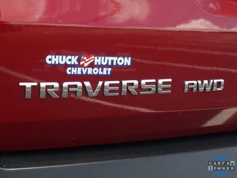 Certified 2023 Chevrolet Traverse LT w/ Rear Camera Mirror Package image 16