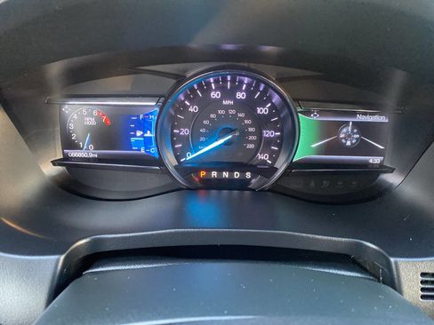 Used 2018 Ford Explorer XLT w/ Equipment Group 202A image 33