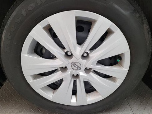 Used 2024 Nissan Sentra S FWD image 31