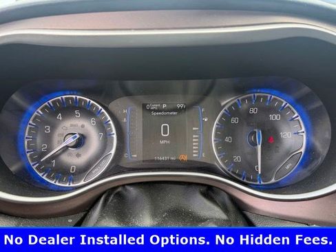 Used 2020 Chrysler Voyager Lxi FWD image 6