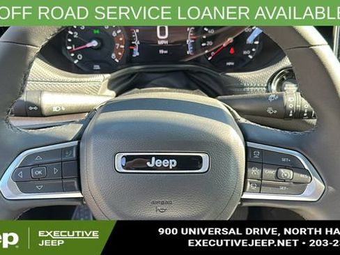 Used 2025 Jeep Compass Limited w/ Sun & Sound Group AWD/4WD image 11