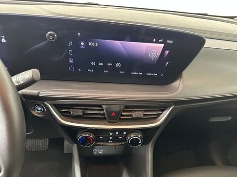 Used 2024 Buick Encore GX Sport Touring image 21