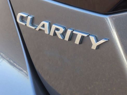 Used 2018 Honda Clarity Touring image 12