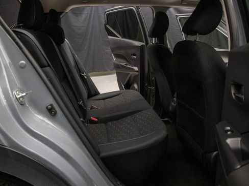 Used 2023 Nissan Kicks SV image 18