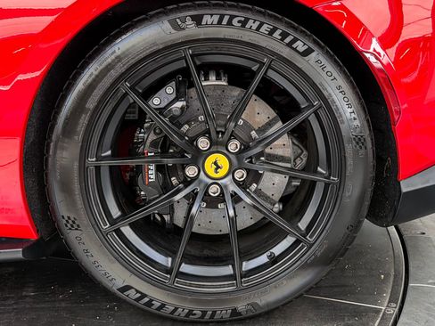 Used 2023 Ferrari 812 GTS RWD image 10