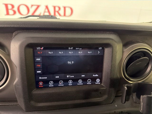 Used 2021 Jeep Gladiator Sport AWD/4WD image 24