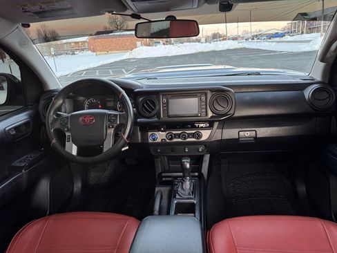 Used 2016 Toyota Tacoma SR RWD image 21