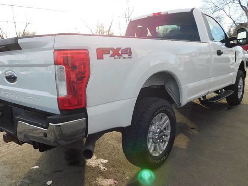 Used 2019 Ford F250 XLT w/ XLT Value Package image 6