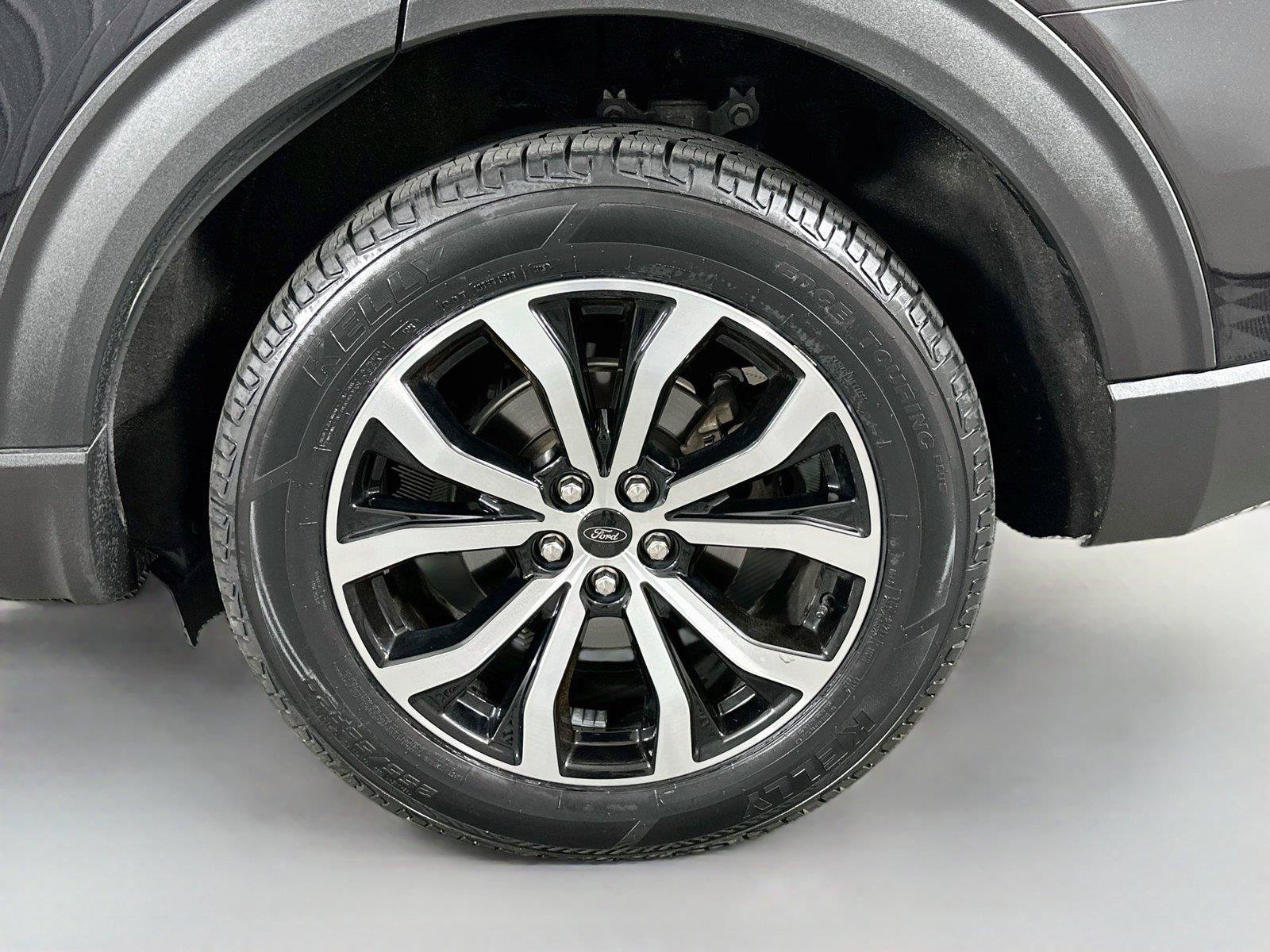 Used 2023 Ford Explorer ST-Line AWD/4WD image 31