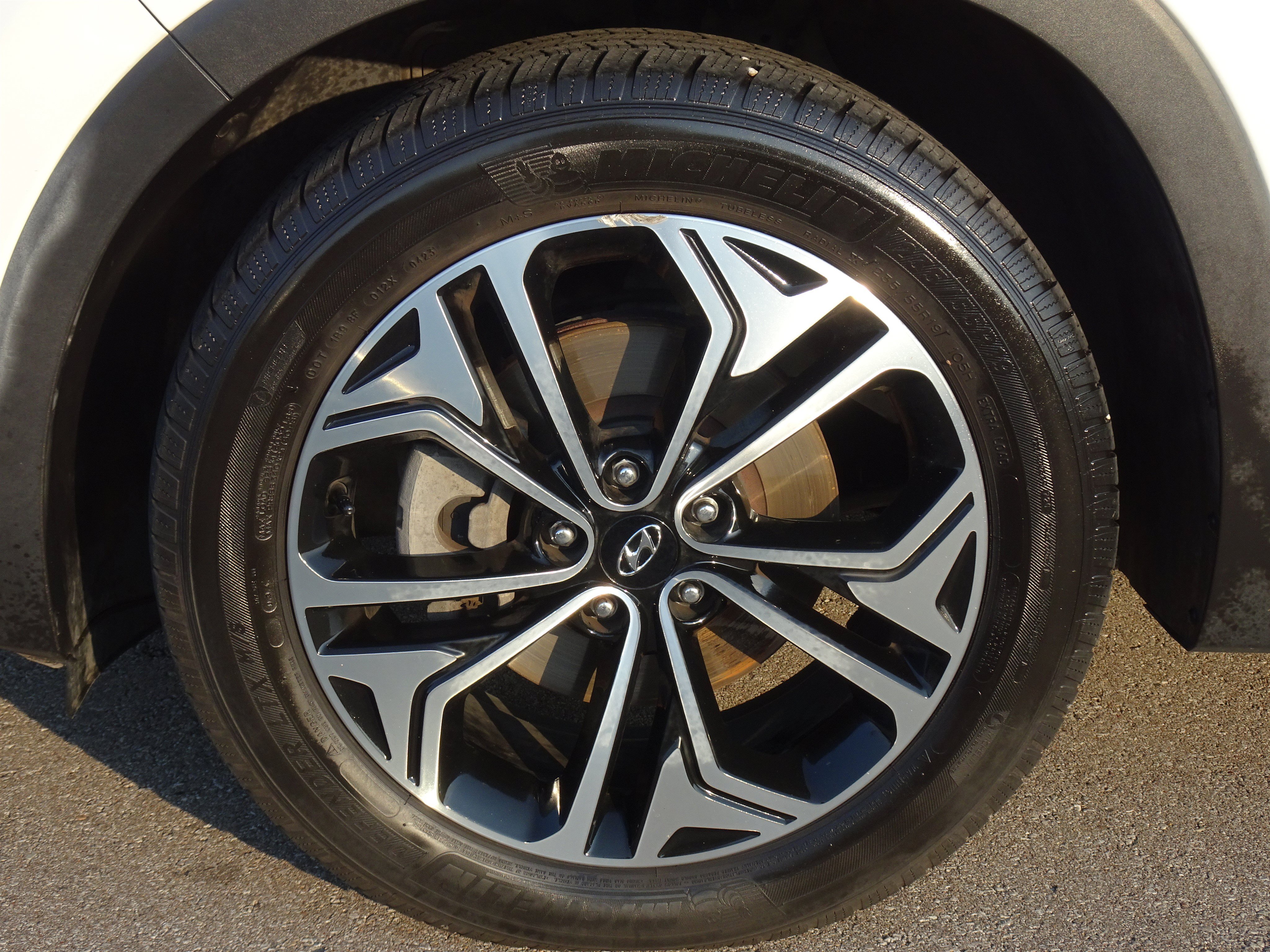 Used 2019 Hyundai Santa Fe Limited FWD image 30