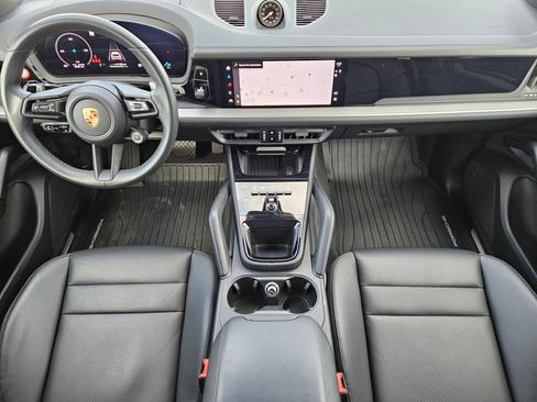 Certified 2025 Porsche Cayenne E-Hybrid image 24