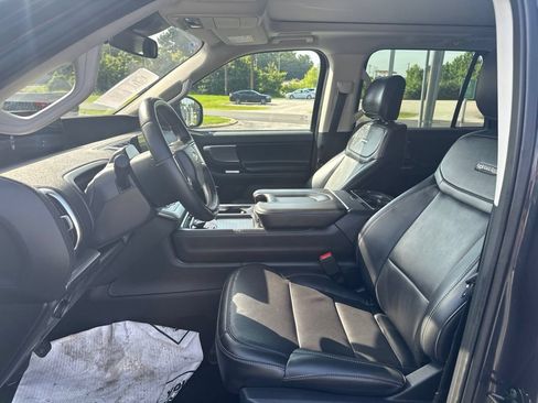 Used 2025 Ford Expedition Max Platinum w/ Driver's Package AWD/4WD image 18