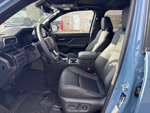 New 2026 Toyota 4Runner Limited AWD/4WD image 10
