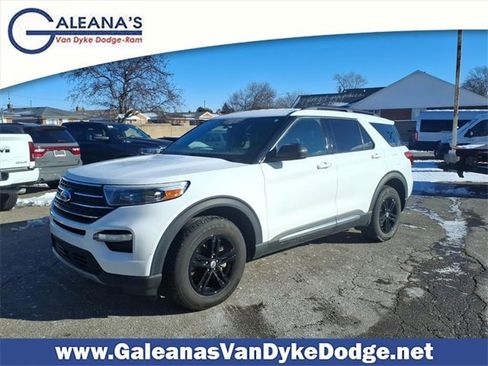 Used 2020 Ford Explorer XLT w/ Equipment Group 202A image 1