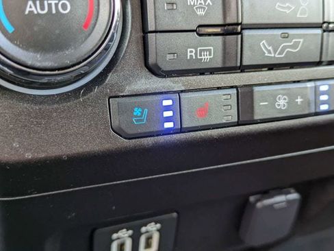 Used 2020 Ford F150 Lariat image 20