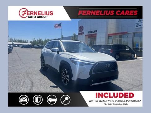 Used 2023 Toyota Corolla Cross XLE w/ Convenience Package AWD/4WD image 1