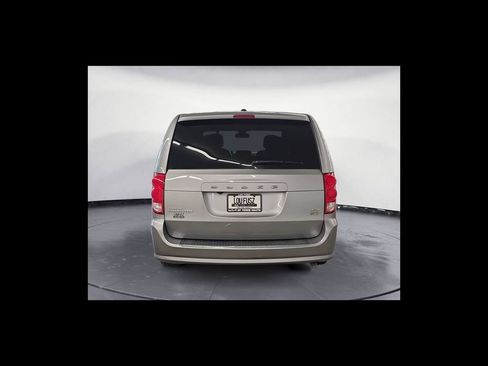 Used 2019 Dodge Grand Caravan GT FWD image 5