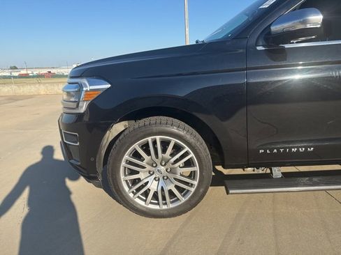 Used 2022 Ford Expedition Max Platinum image 9